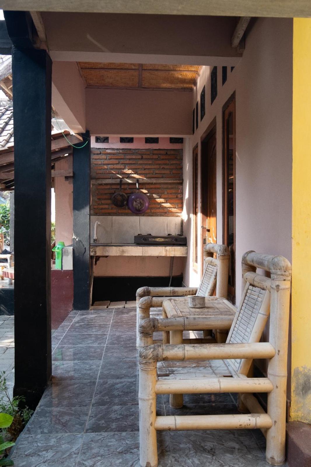 Ramdan Homestay Kuta  Екстериор снимка