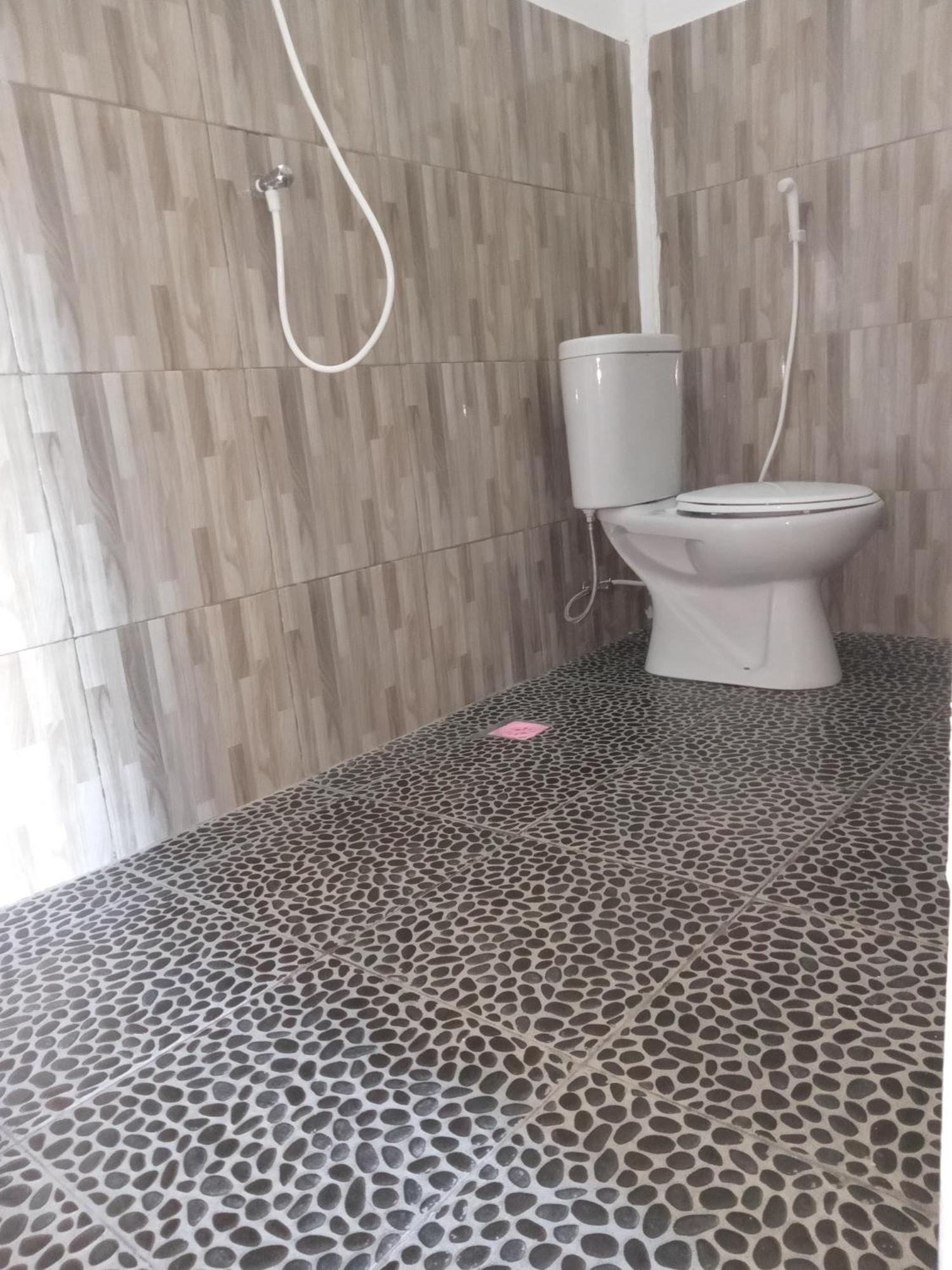 Ramdan Homestay Kuta  Екстериор снимка
