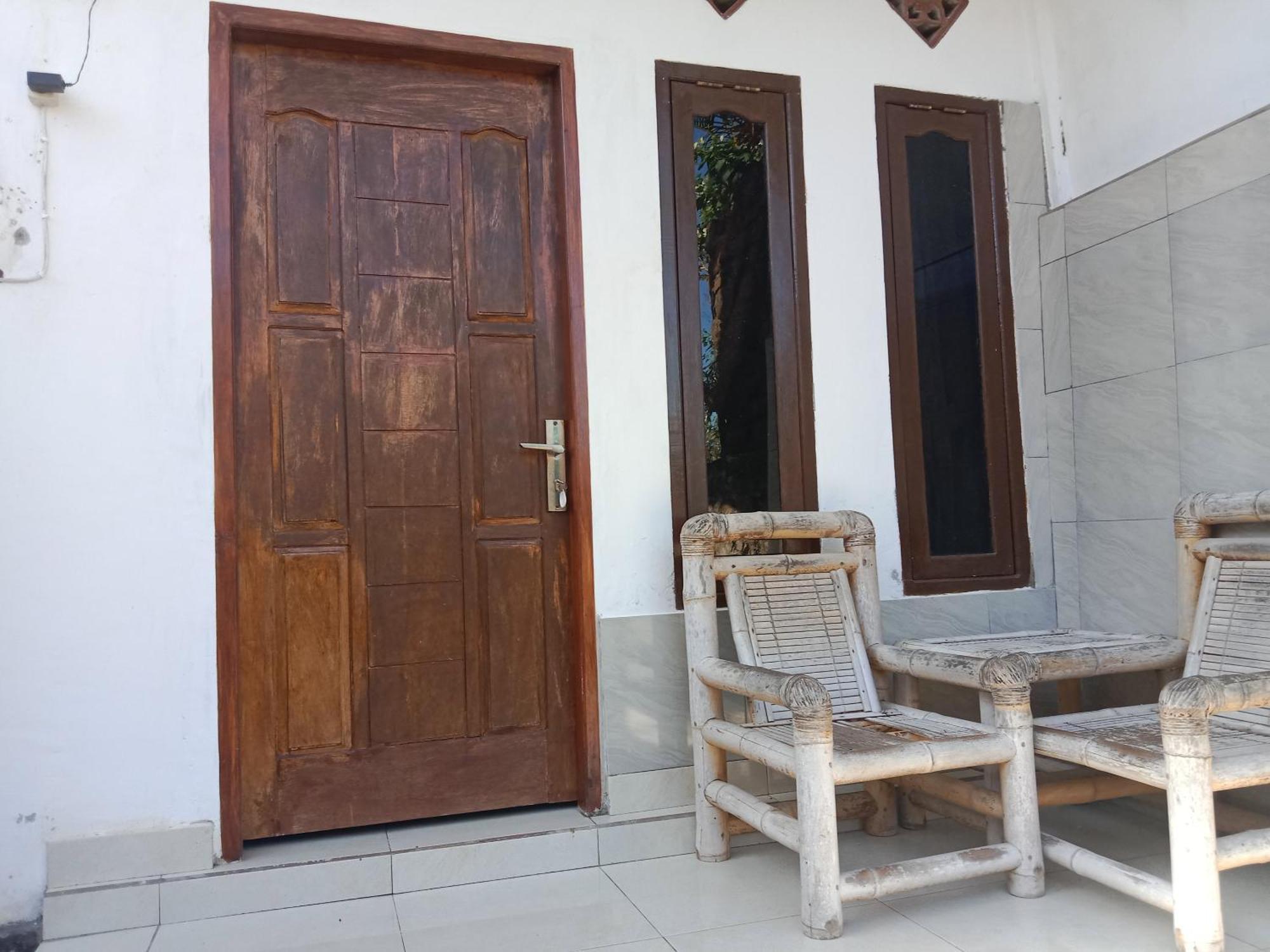 Ramdan Homestay Kuta  Екстериор снимка