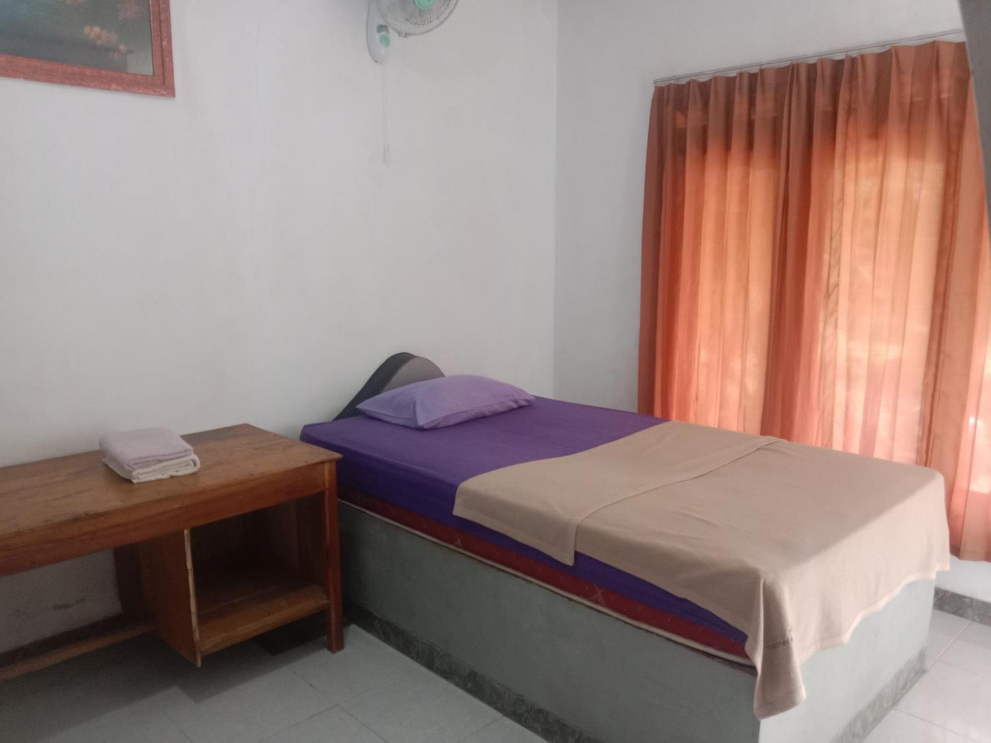 Ramdan Homestay Kuta  Екстериор снимка