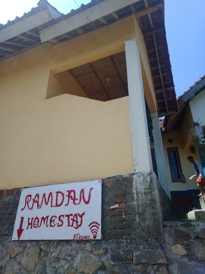 Ramdan Homestay Kuta  Екстериор снимка
