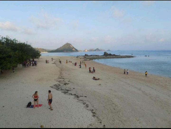 Ramdan Homestay Kuta  Екстериор снимка